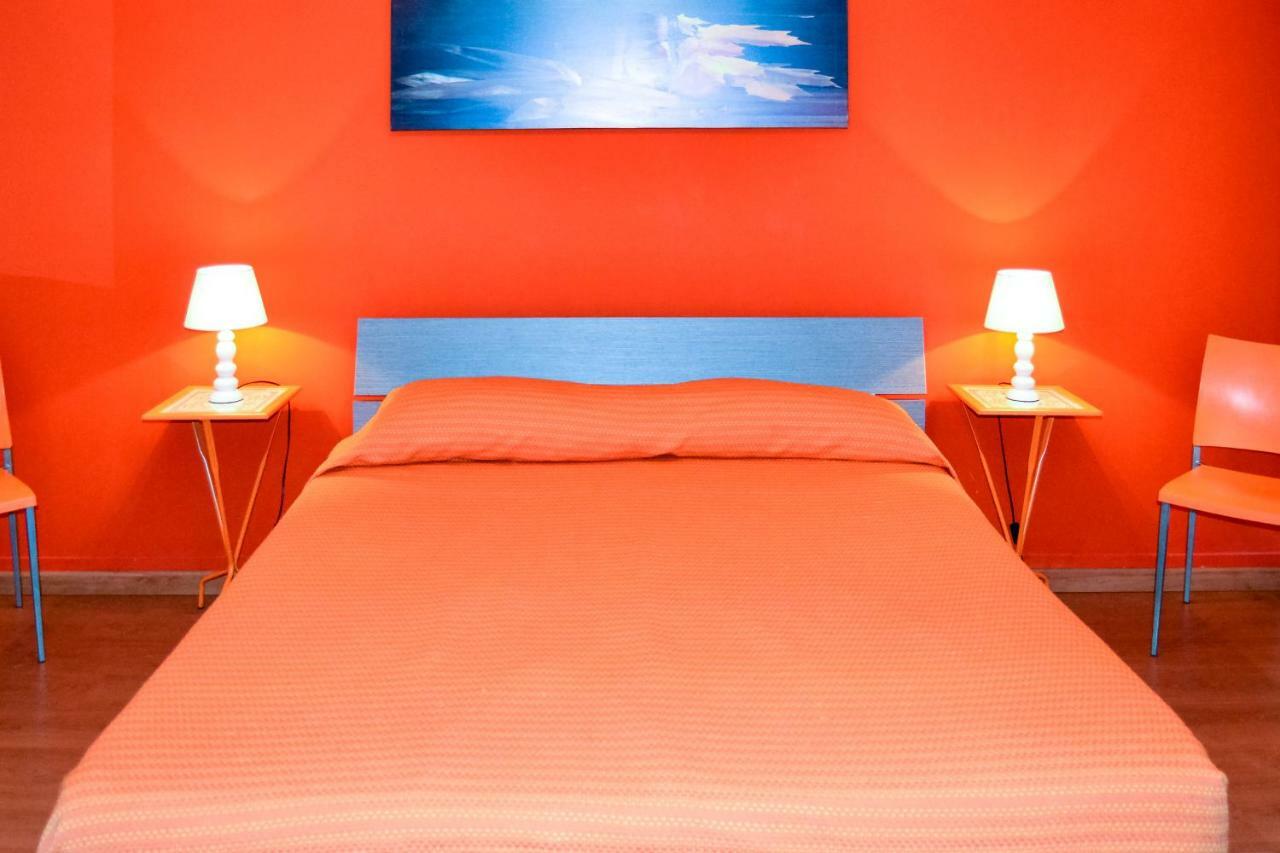 Hotel Cheap In Center à Palerme Extérieur photo
