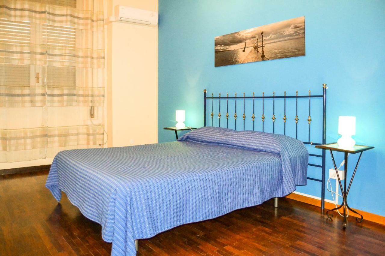 Hotel Cheap In Center à Palerme Extérieur photo